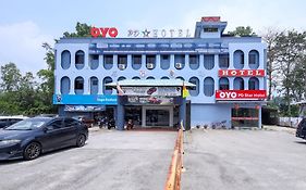Oyo 1136 Pd Star Hotel